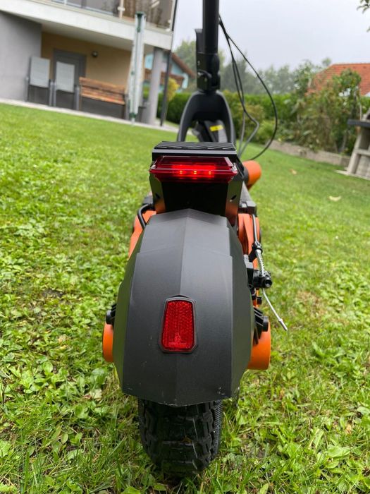 Vand trotineta electrica kukiring g3