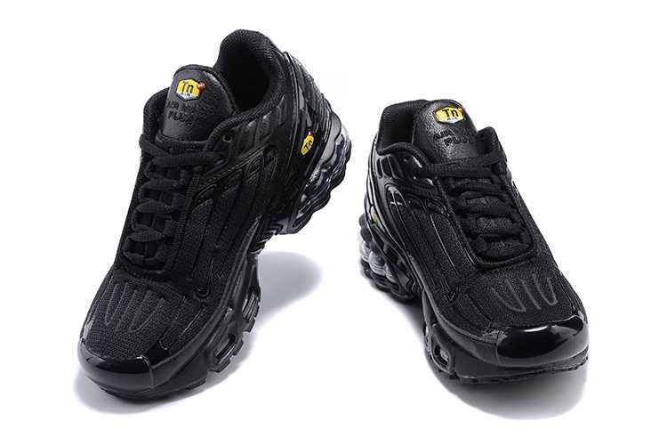 Нови мъжки маратонки Nike Air Max Plus 3 размери 41,42,43