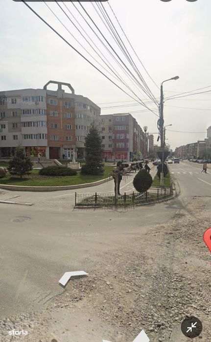 Navodari central spatiu comercial d destinatie  2 intrari 380v parcare