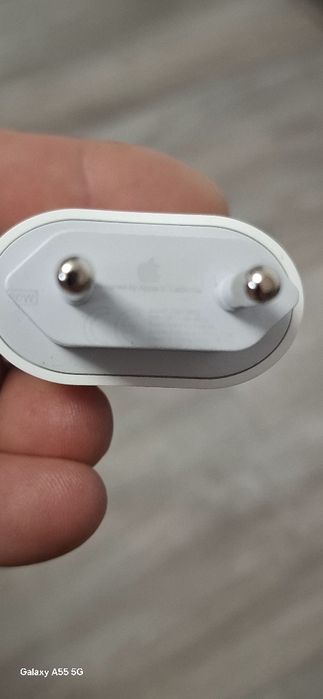 Incarcator original Iphone 15,16  USB C 20 W