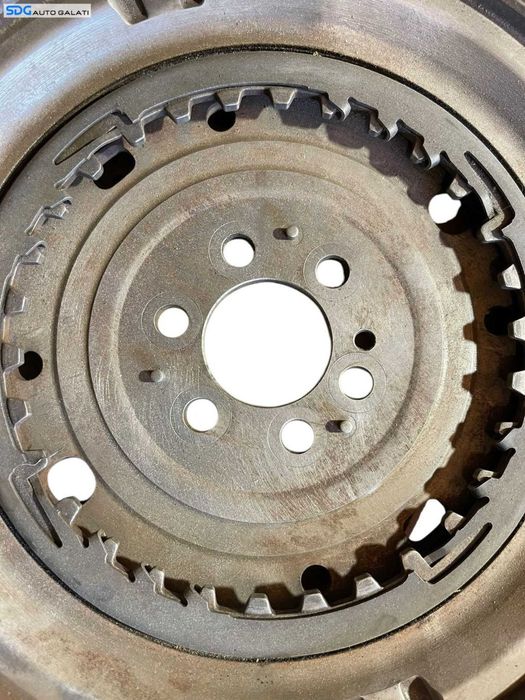 Volanta Cutie Automata DSG 129 Caneluri Dinti Volkswagen Golf 7 1.6 TDI CLHA DDYA DGTE DBKA CRKB CXXB 2013 - 2017 Cod 03L105266DB 03L105266CQ [B3840]