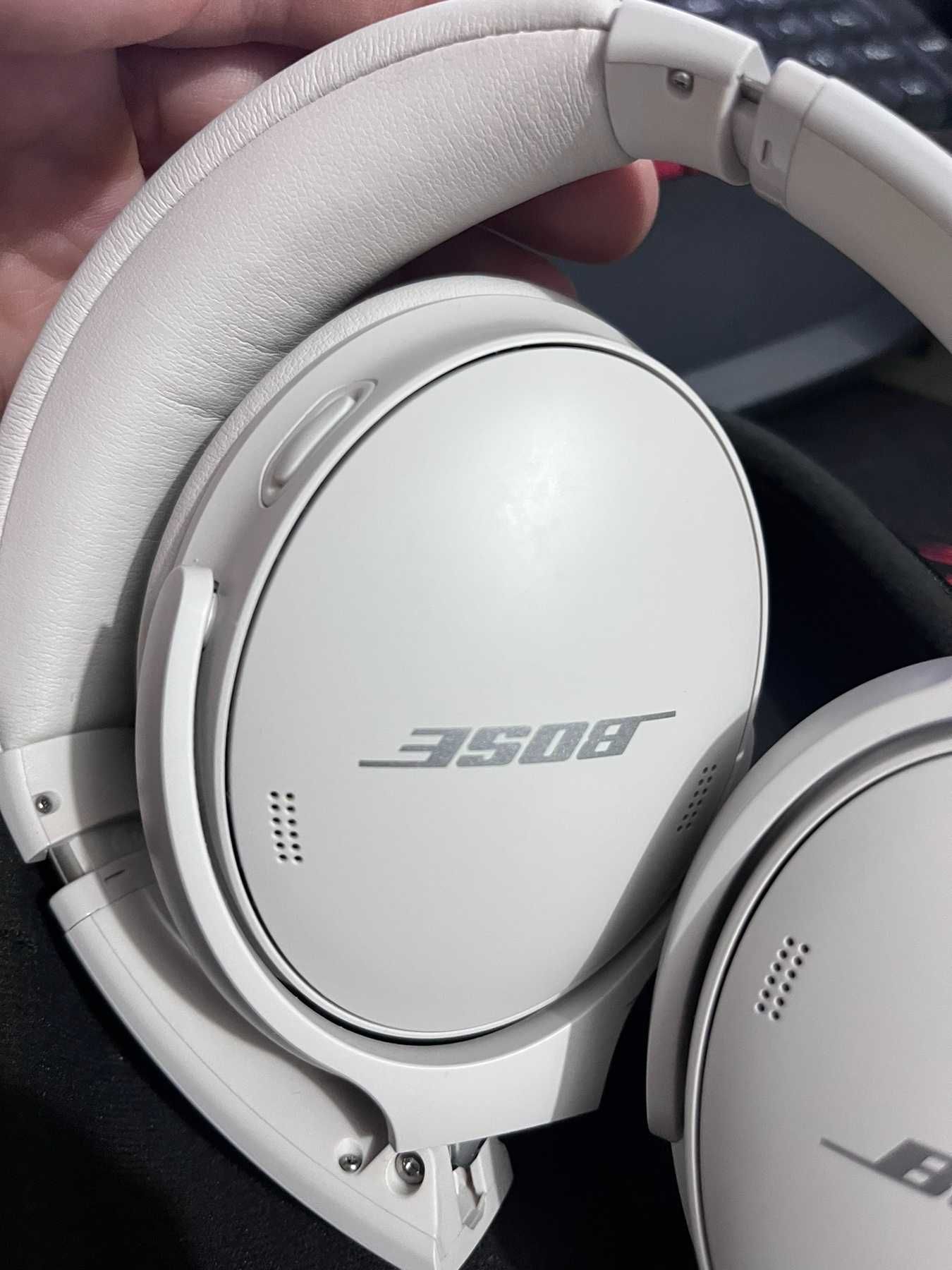 Bose QuietComfort 45 QC45 безжични Bluetooth Бели слушалки с микрофон