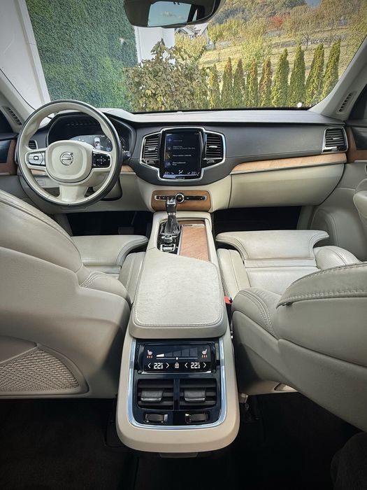 Volvo XC90 D5 AWD Inscription Full Option! Garantie 12 Luni!