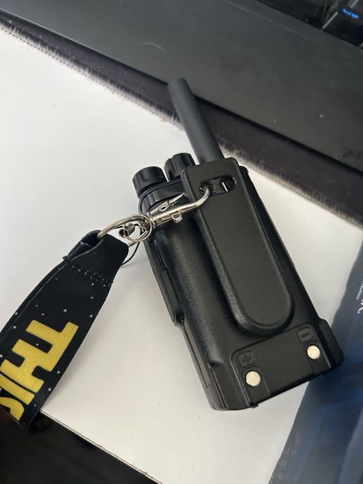 Продавам два броя радиостанция Baofeng BF-9700 с два броя слушалки