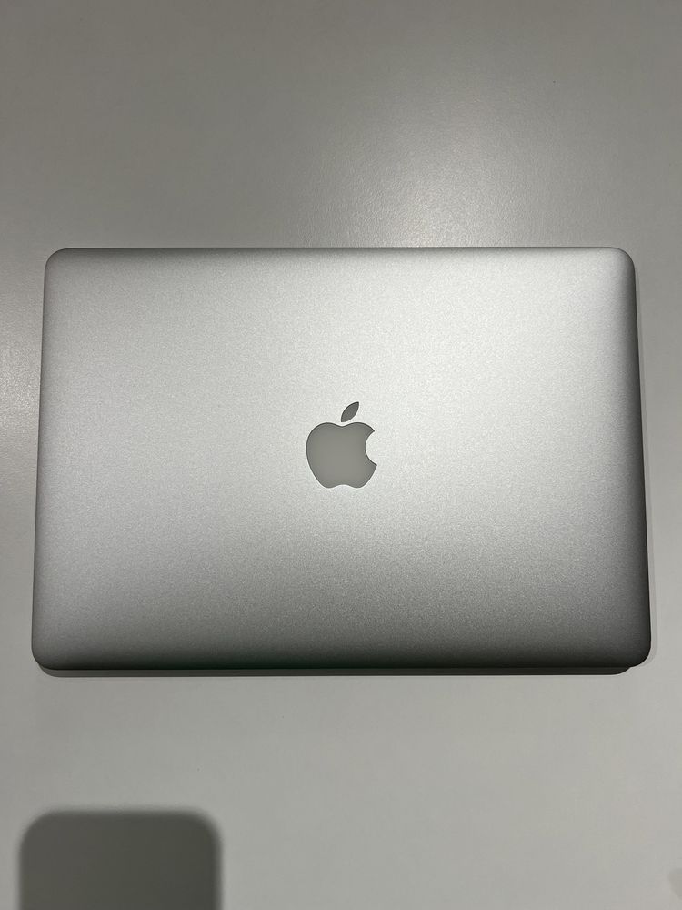 MacBook Air 2015 - цикъл на батерия 302