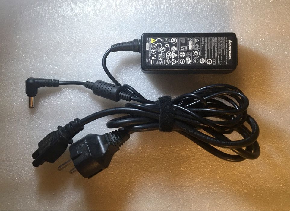 Incarcator laptop Lenovo 20 V / 2 A - original