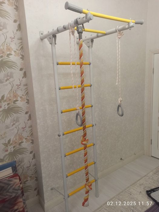 Шведская стенка в отличном состоянии