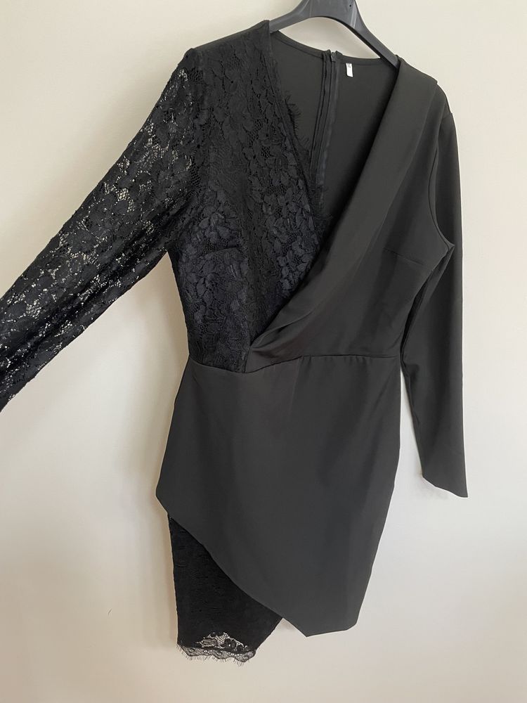 Vand Rochie Neagra