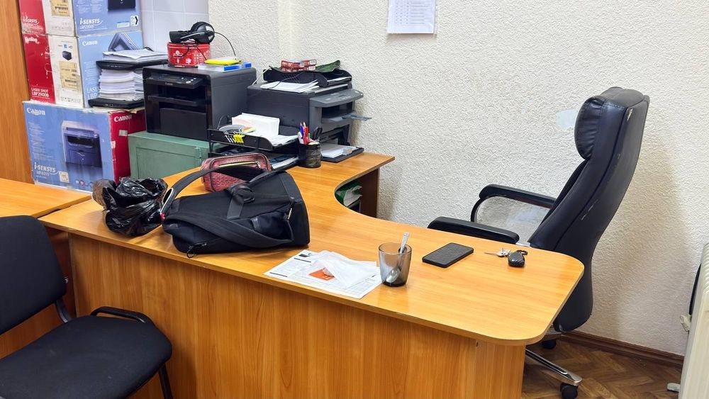 Продаётся офисная мебель