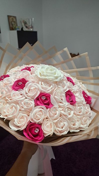 Buchet de trandafiri din săpun