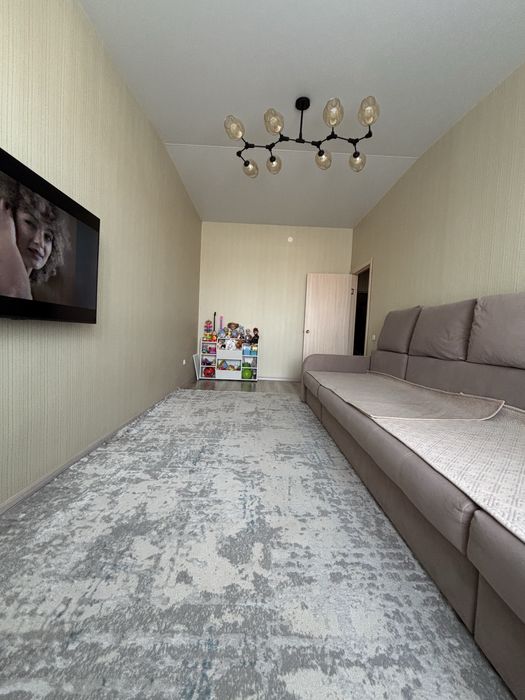 Продам диван в хорошем состояний