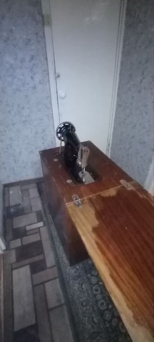 Тикув машинаси тепки жовони билан зудлик билан сотилади