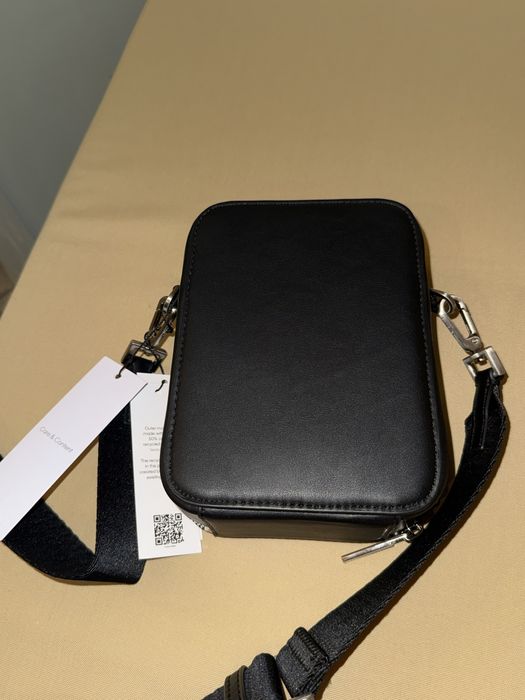 Borseta Calvin Klein, noua