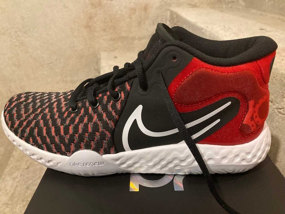 Маратонки NIKE нови внос от UK