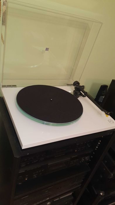 Vand pick-up Rega P3 alb, doza Rega Exact