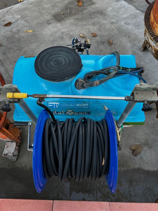 Пръскачка 300литра