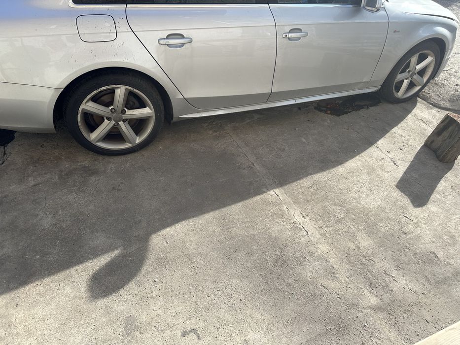 Ауди а4 2.0тди Audi a4 b8 2.0tdi S-line На Части