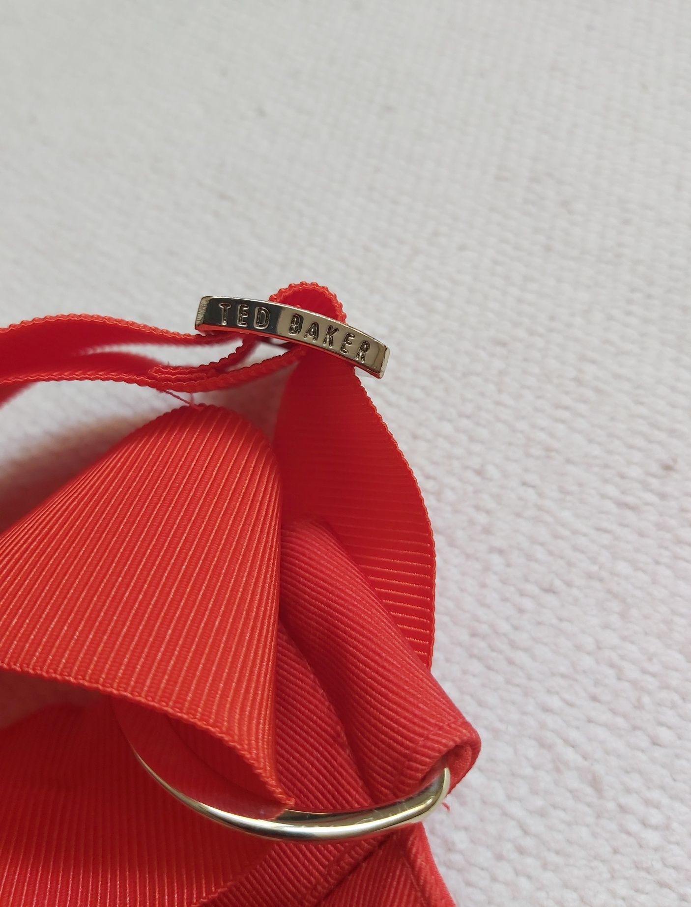 Официална Рокля Ted Baker