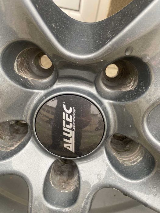 Гуми с джанти 245/65R17 за Jeep Grand cherokee