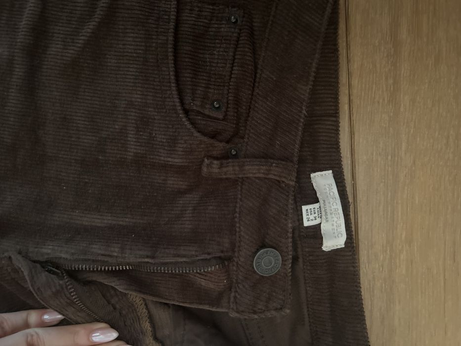 Дънки Тип Чарлстон кафяви рибсани велурени дънки