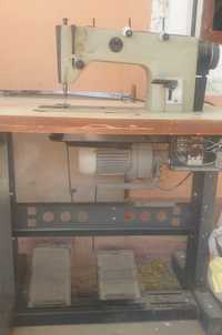Фабричная швейная машинка(Российская)
марки «1022 мк»(лучше и дешевле