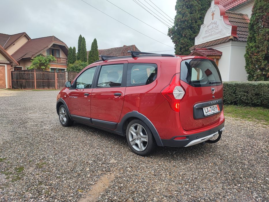 Dacia Lodgy Stepway 1.3 tce 130 cp 2021