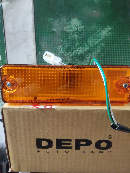 Мазда  323 старушка