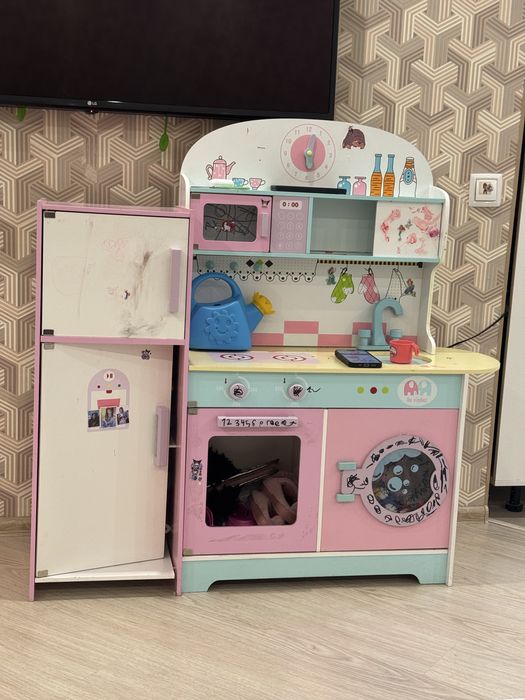 Продам детскую кухню.