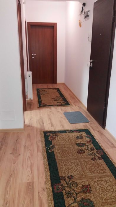 Inchiriez apartament 3 camere Drumul Taberei, la 10 minute de metrou.
