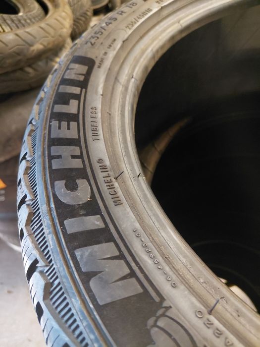 235/45/18" Michelin 4бр.гуми