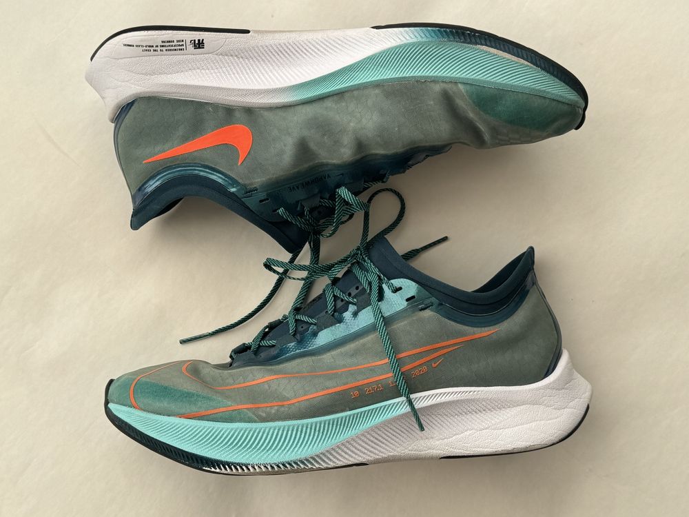 Маратонки Nike ZOOM FLY 3 PRM HKNE