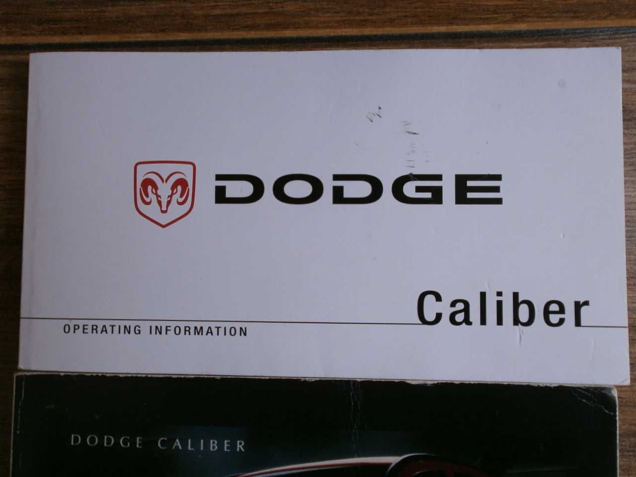 Чисто Нова Сервизна Книжка Dodge Caliber