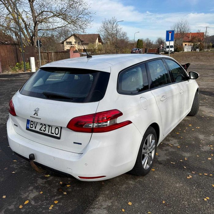 Peugeot 308 decembrie 2015 4300 Euro (persoana fizica)