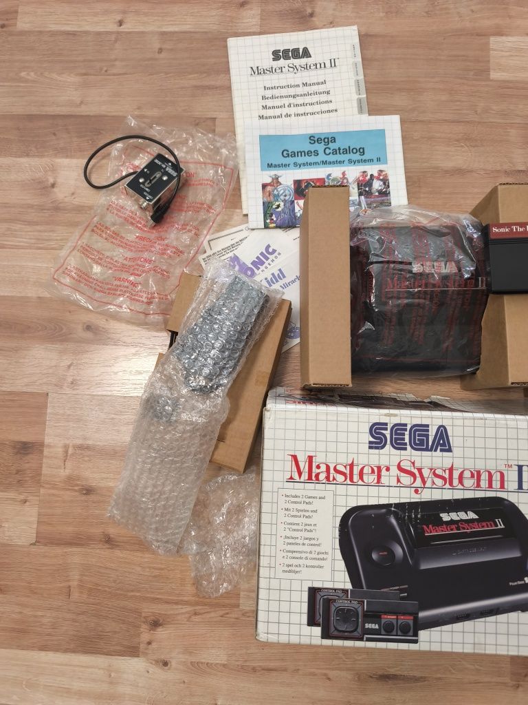 Ретро игра SEGA SONIC