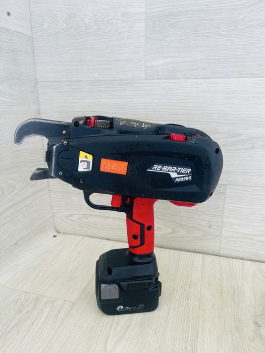 Max RB 398 S masina de legat fier beton corp baterie