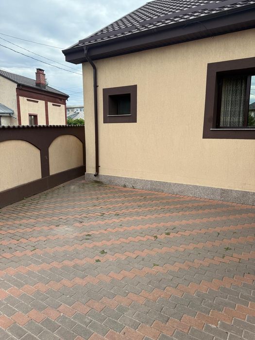 Casă de vânzare în Tecuci