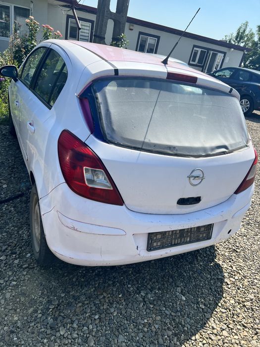 Dezmembrez Opel Corsa 2007