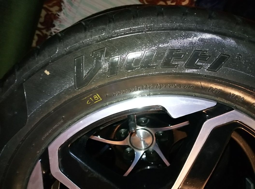 Продам диски R15 без шин