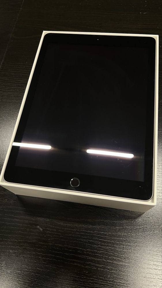 Ipad 6th generation wi-fi 128GB Space Grey