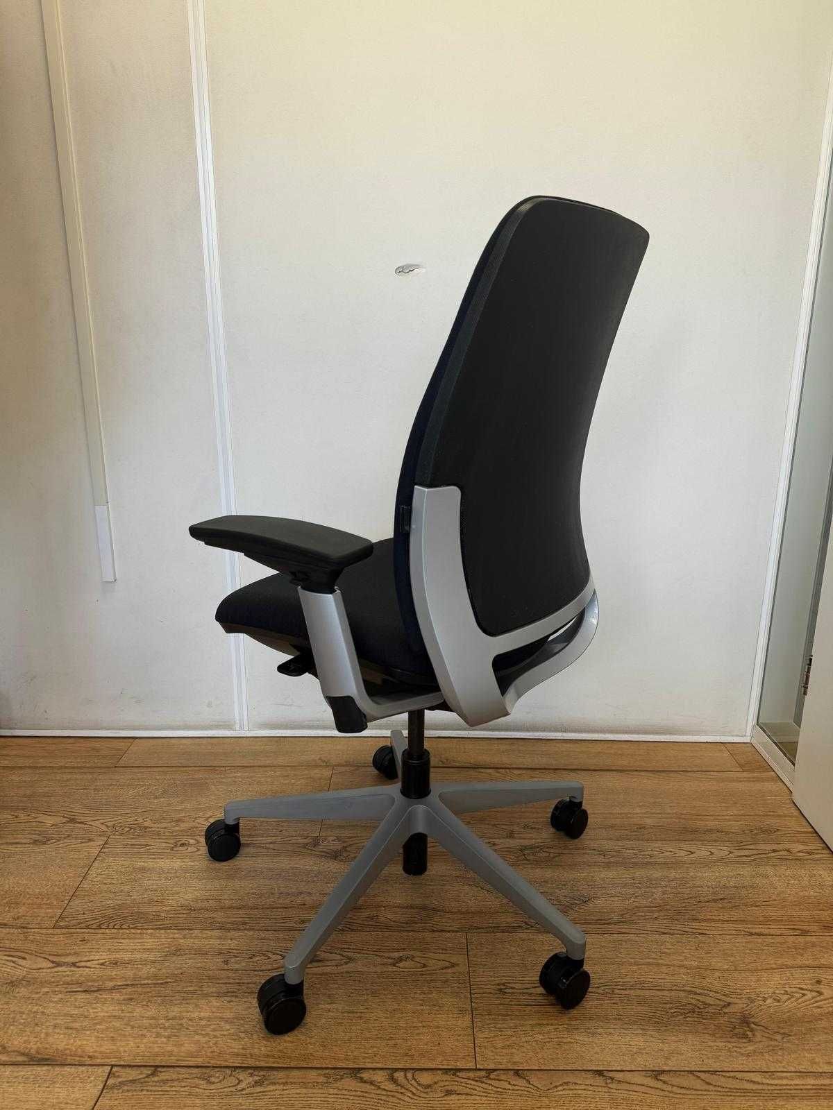 Refurbished Steelcase Amia