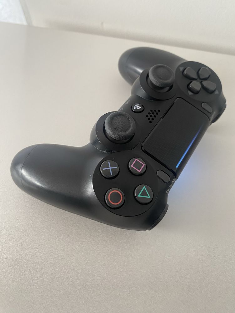 Оригинален PS4 Dualshock 4 контролер