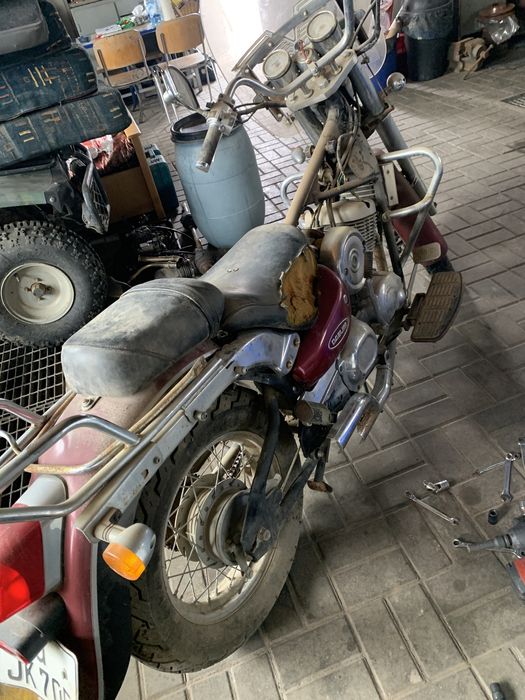 Dezmembrez-Vand motocicleta Daelim daystar 125 cm