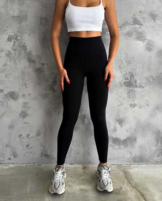 Стягащ клин OYSHO с вата