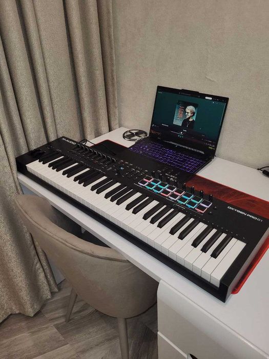 M-Audio Oxygen Pro 61 — MIDI-клавиатура профессионального уровня