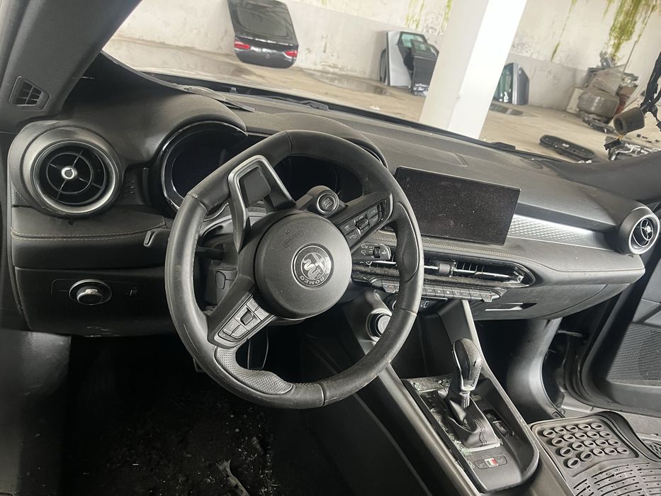 Piese auto alfa tinale 1.6 d cu adbluie cutie automata an 2023