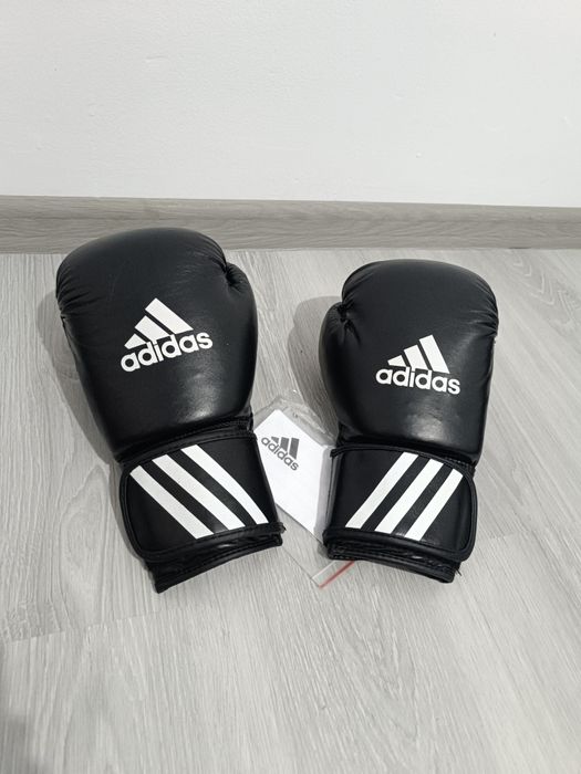 Mănuși box Adidas negociabil