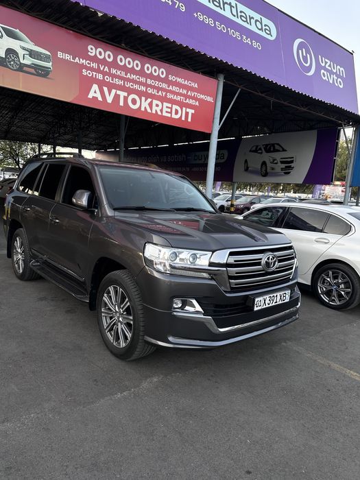 TOYOTA Land Cruiser 200 4L