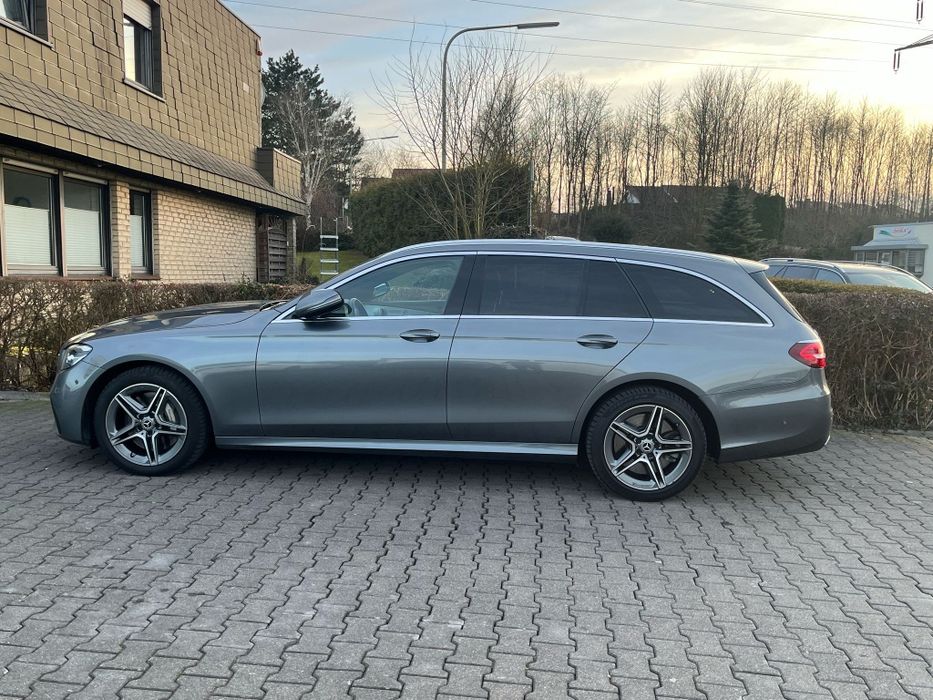 Mercedes benz E class 300 de  pret redus  cu 3000 €
