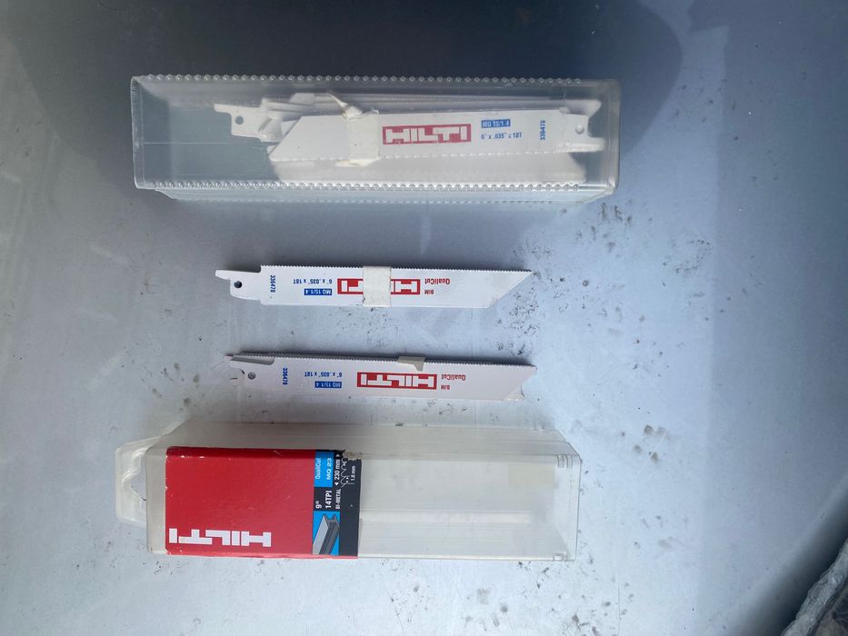 Продавам  ножове за дърво метал