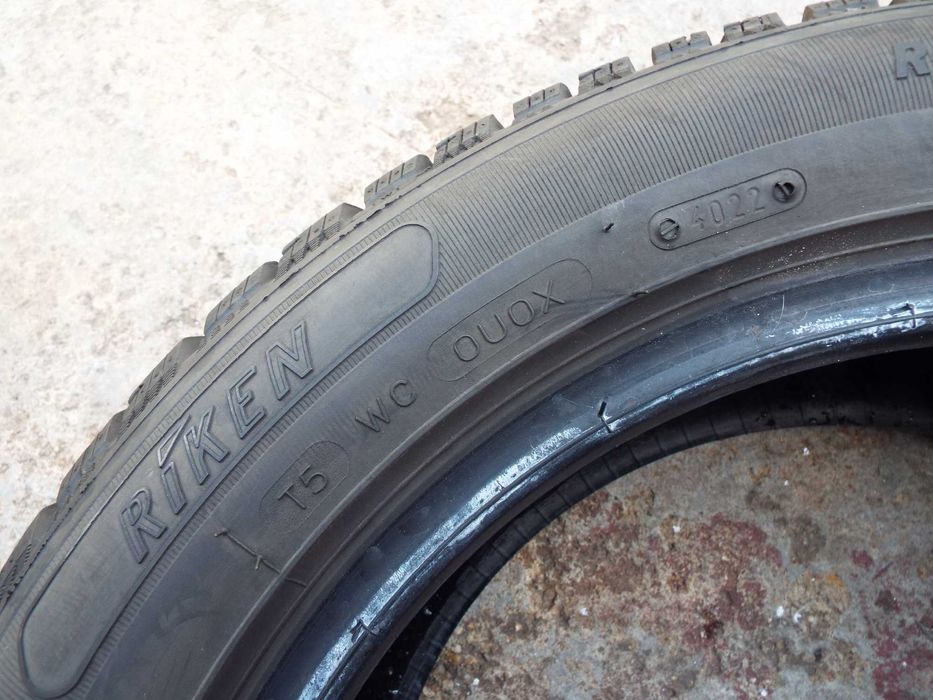 vand 4 anvelope de iarna 205/55/16 riken snow [aproape noi]pret 800lei